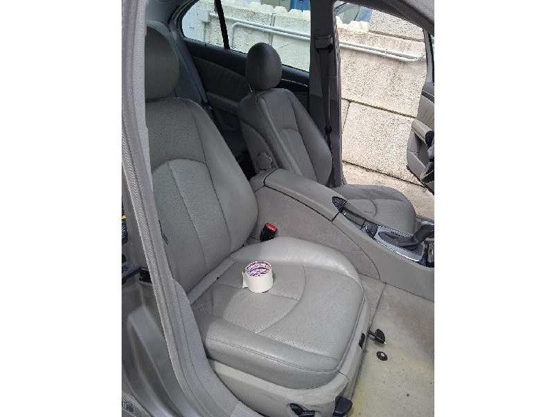 mercedes-benz clase e (w211) berlina del año 2003