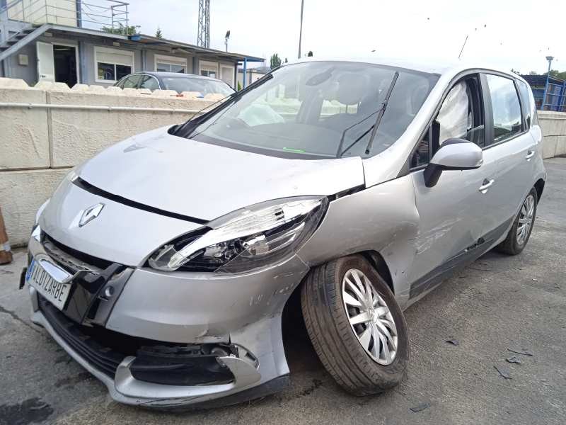 renault scenic iii del año 2013