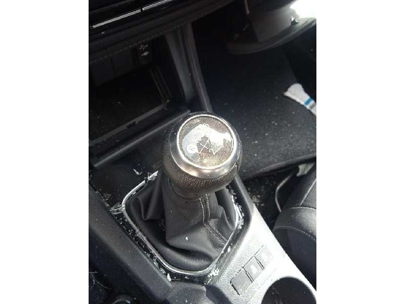 toyota auris del año 2017