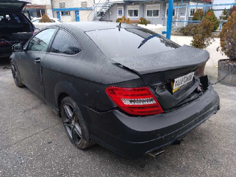 mercedes-benz clase c (w204) coupe del año 2012