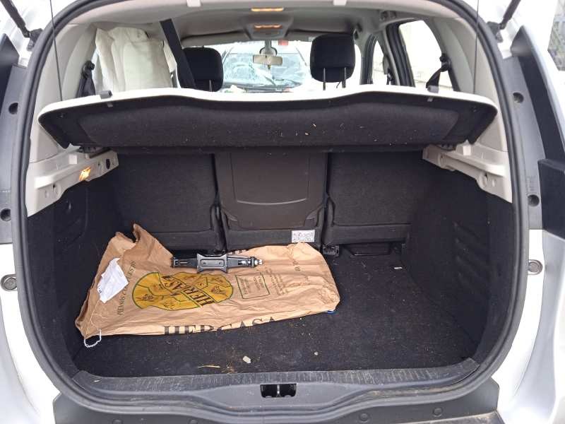 renault scenic iii del año 2013