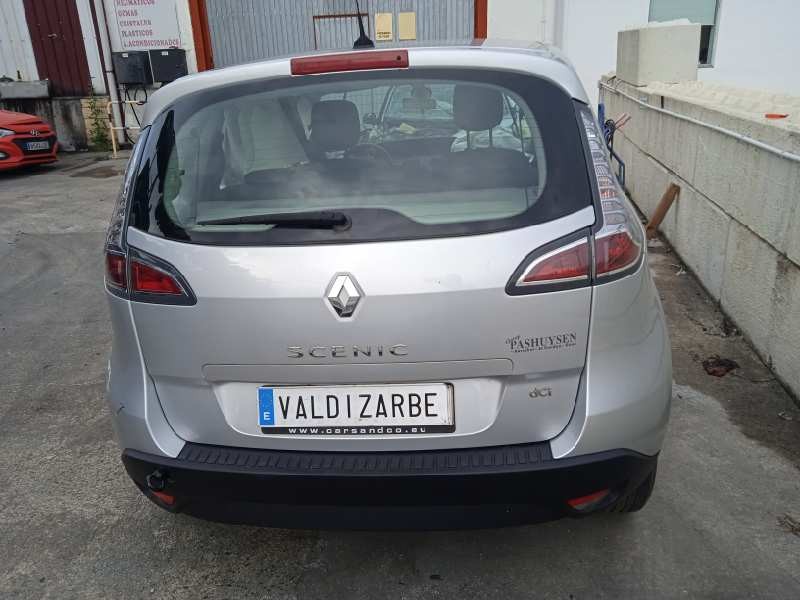 renault scenic iii del año 2013