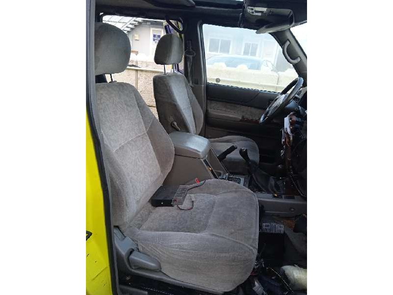 nissan patrol gr (y61) del año 2000