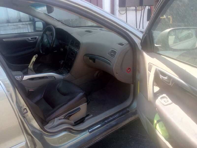 volvo xc70 del año 2006