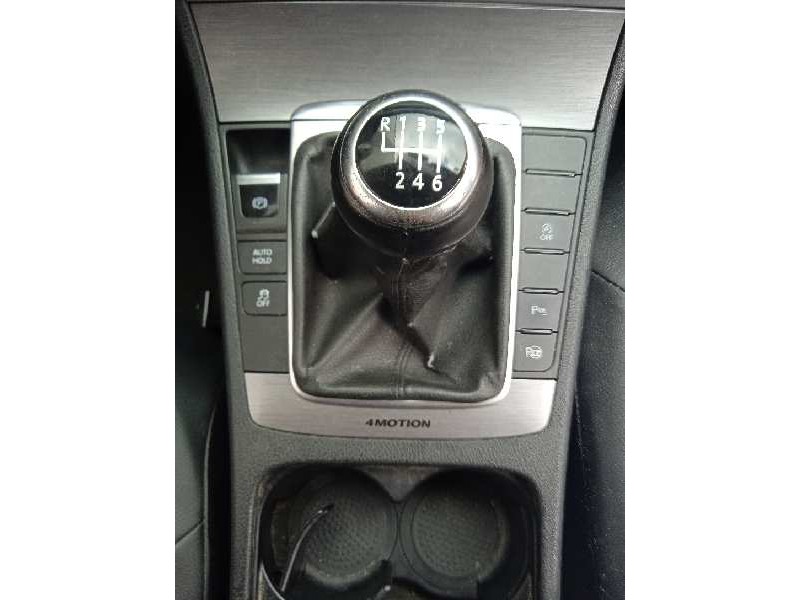 volkswagen passat variant (365) del año 2013