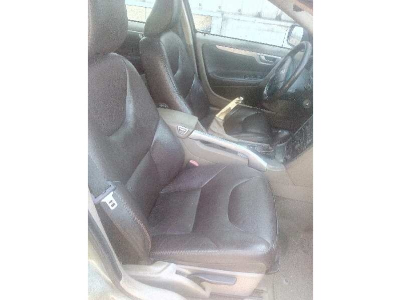 volvo xc70 del año 2006