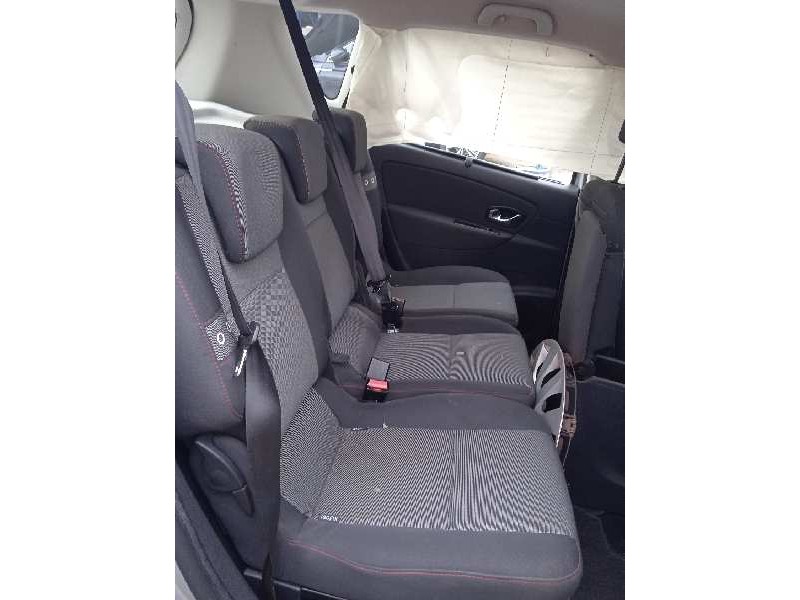 renault scenic iii del año 2013