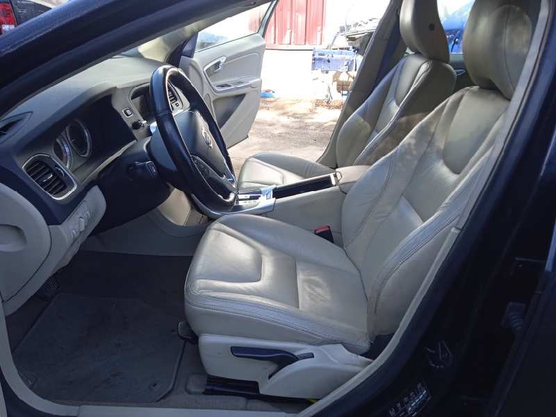 volvo s60 lim. del año 2010