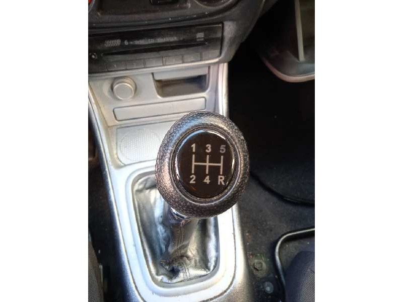 nissan almera (n16/e) del año 2001