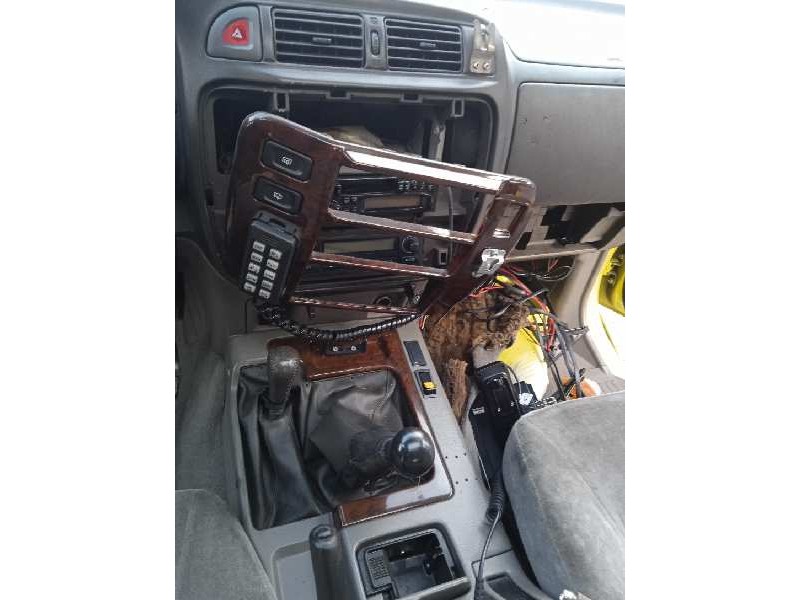 nissan patrol gr (y61) del año 2000