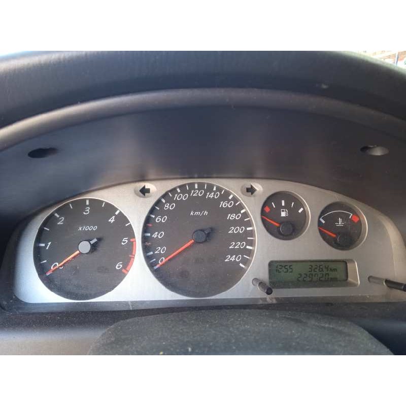 nissan almera (n16/e) del año 2001