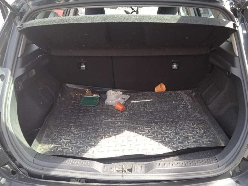 toyota auris del año 2017