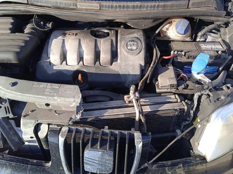 seat alhambra (7v9) del año 2003