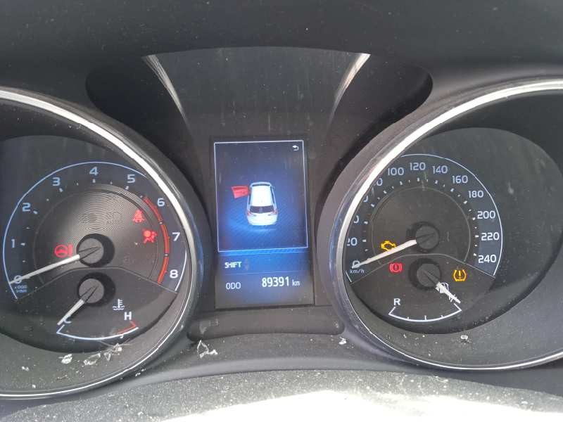 toyota auris del año 2017