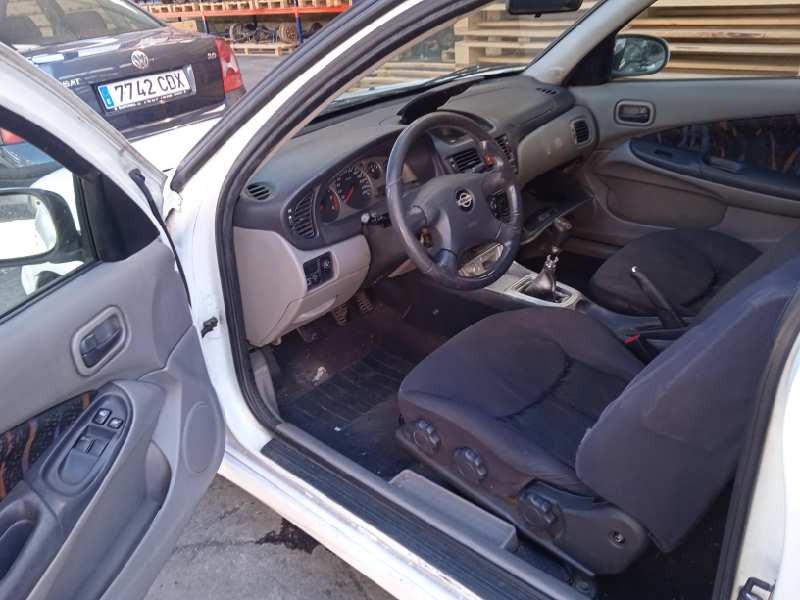 nissan almera (n16/e) del año 2001