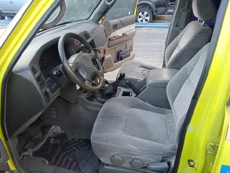 nissan patrol gr (y61) del año 2000