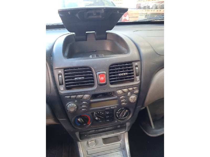 nissan almera (n16/e) del año 2001