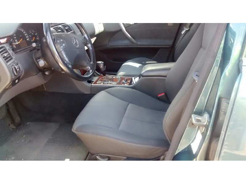 mercedes-benz clase e (w210) berlina diesel del año 2001