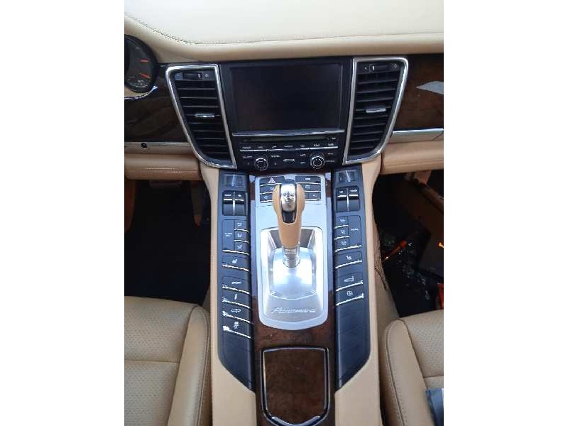 porsche panamera del año 2010