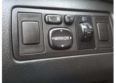 toyota avensis berlina (t25) del año 2003 2