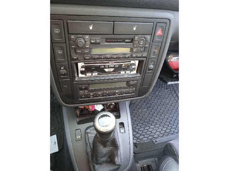 seat alhambra (7v9) del año 2003