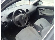 seat ibiza (6l1) del año 2002 2