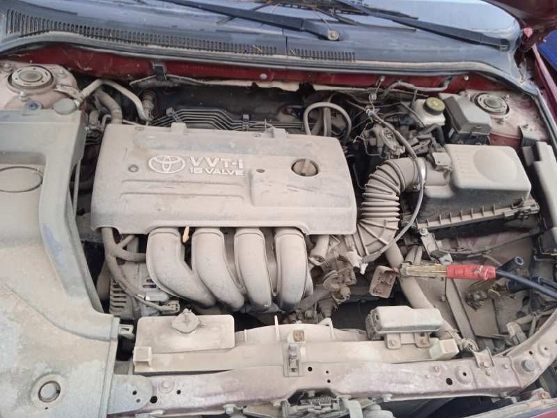 toyota avensis berlina (t25) del año 2003