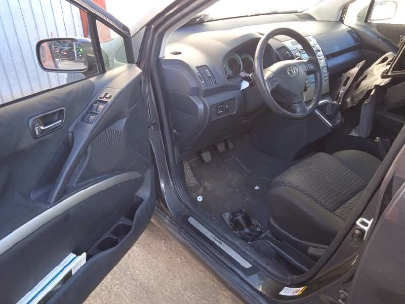 toyota corolla verso (r1) del año 2007