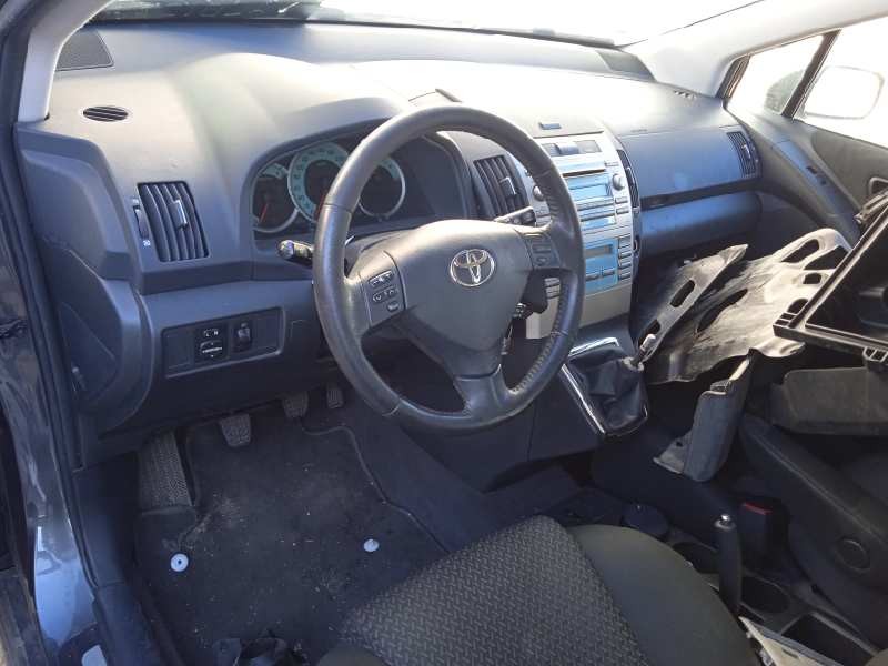 toyota corolla verso (r1) del año 2007