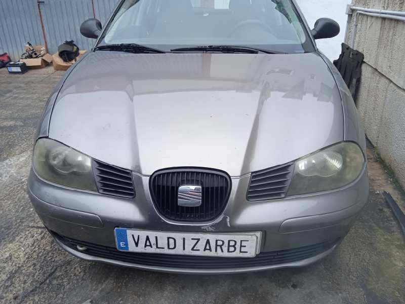 seat ibiza (6l1) del año 2002