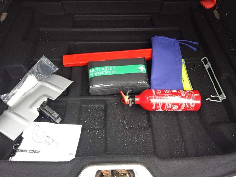 volvo v60 kombi cross country del año 2015