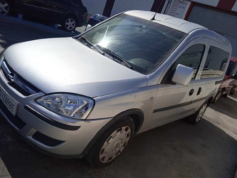 opel combo (corsa c) del año 2009