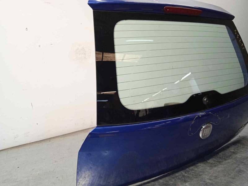 Recambio de porton trasero para fiat punto (evo) (199) dynamic referencia OEM IAM 51701183  