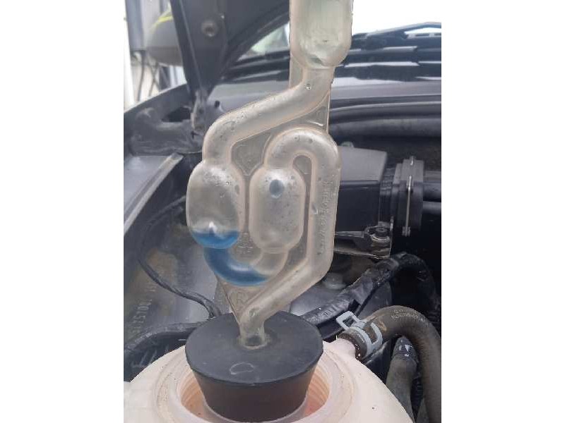 seat ibiza (6l1) del año 2002