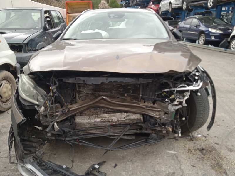 volvo v60 kombi cross country del año 2015