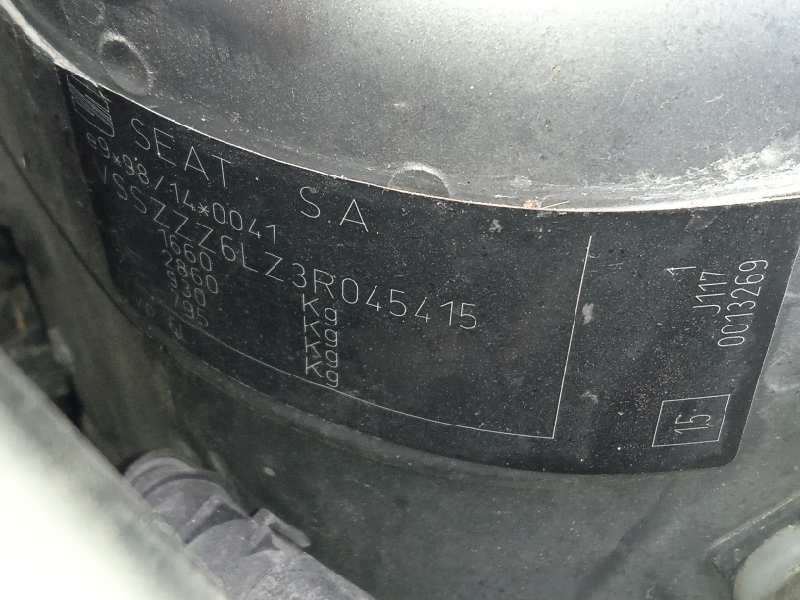 seat ibiza (6l1) del año 2002