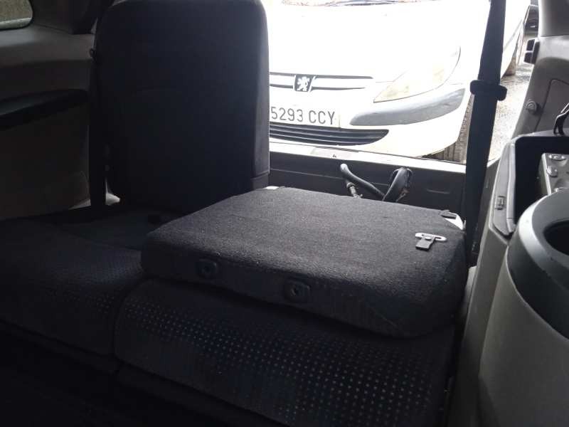 mitsubishi grandis (na0w) del año 2006