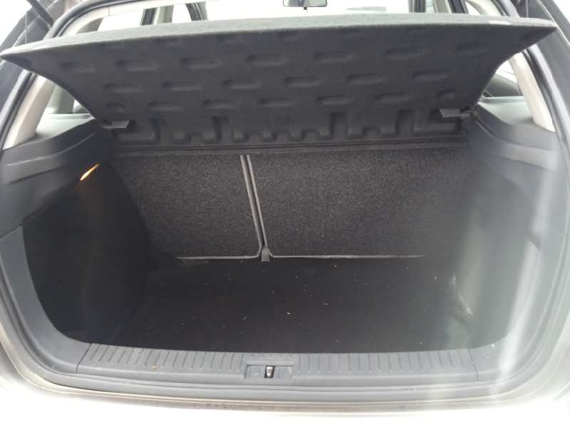 seat ibiza (6l1) del año 2002