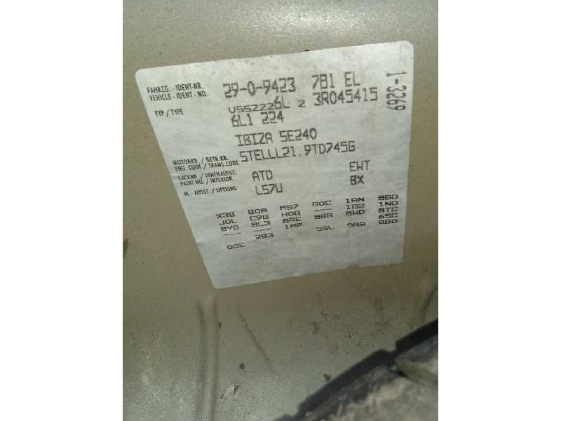 seat ibiza (6l1) del año 2002