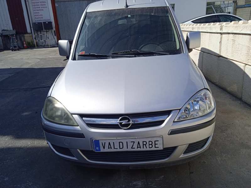 opel combo (corsa c) del año 2009