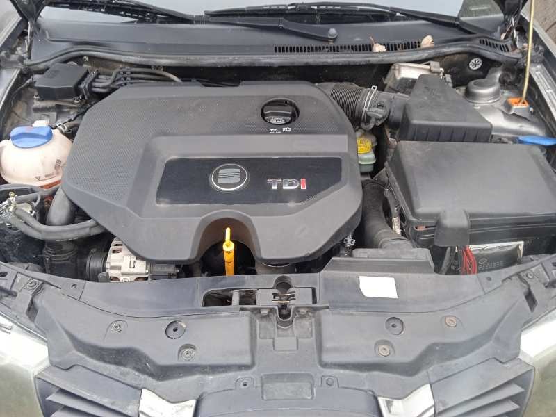 seat ibiza (6l1) del año 2002