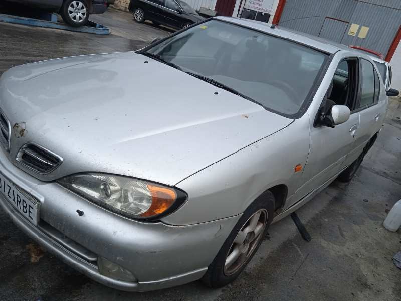 nissan primera berlina (p11) del año 2001