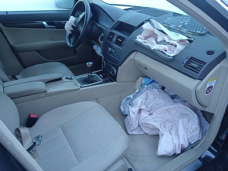 mercedes-benz clase c (w204) berlina del año 2008