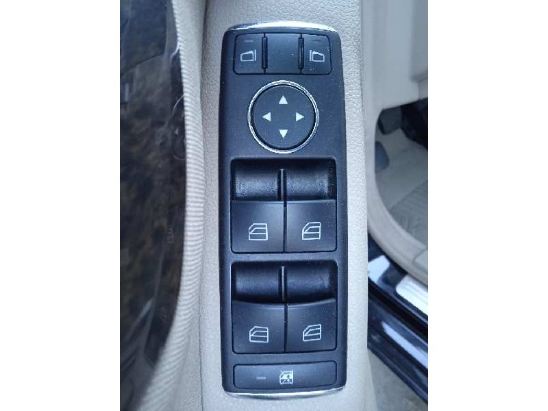 mercedes-benz clase c (w204) berlina del año 2008