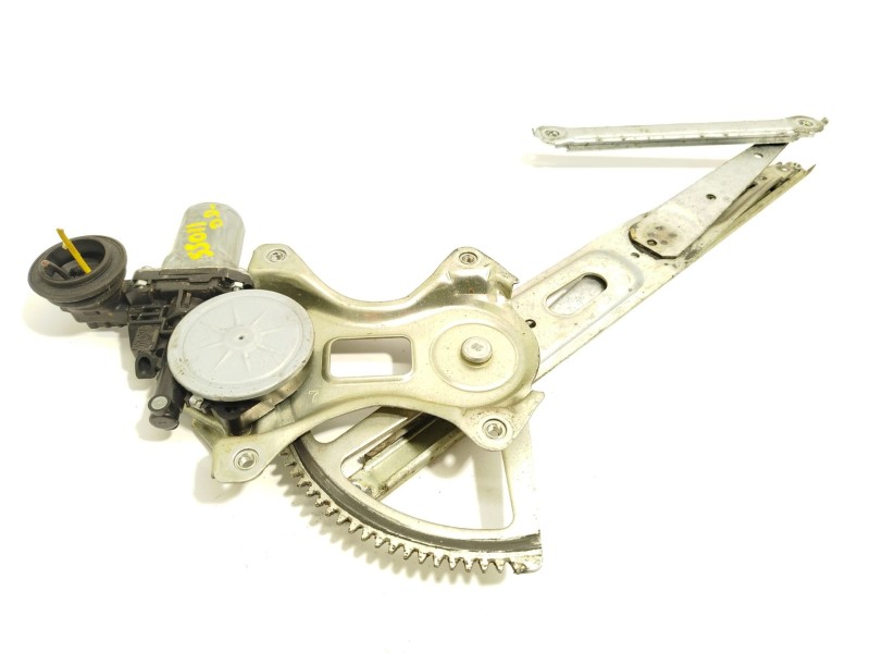 ELEVALUNAS DELANTERO DERECHO 8571035180 6980152080 2621002330