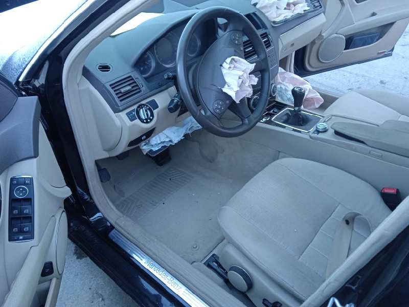 mercedes-benz clase c (w204) berlina del año 2008