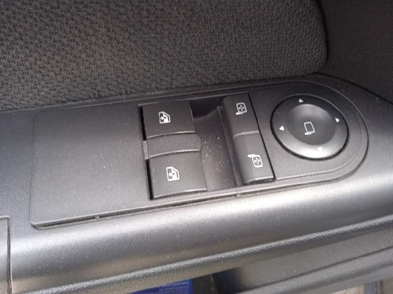 opel astra h berlina del año 2004