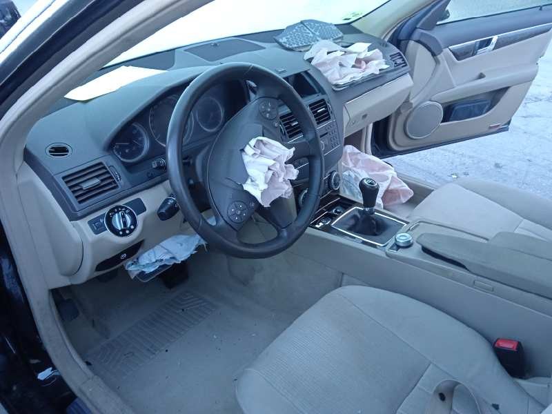 mercedes-benz clase c (w204) berlina del año 2008