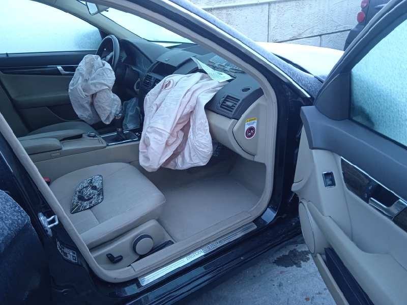 mercedes-benz clase c (w204) berlina del año 2008