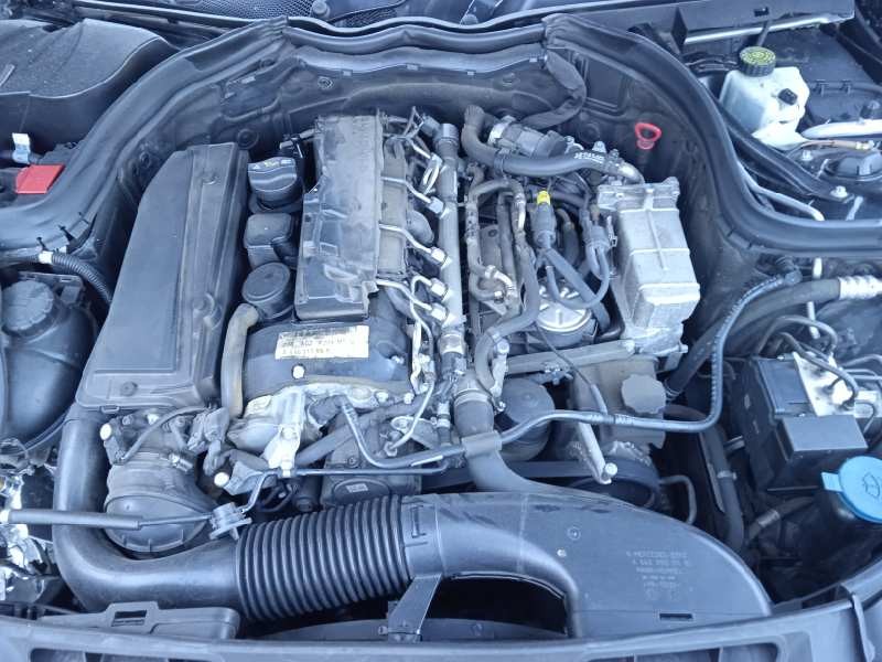 mercedes-benz clase c (w204) berlina del año 2008